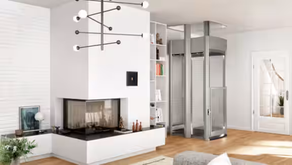 LIFTON TRIO Homelift in einem modernen Wohnzimmer