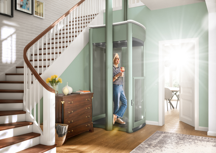 Lifton Homelift in einer graugrünen Folierung